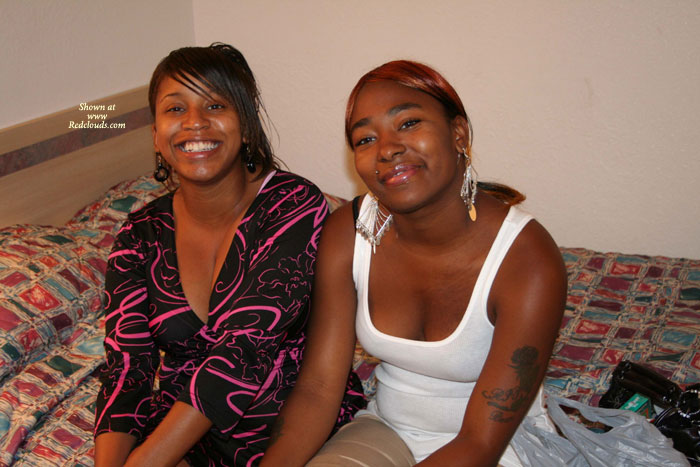 Pic #1 *gg Afton & Ashlee