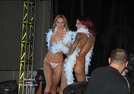 Pic #1 4 Nudes On The Catwalk