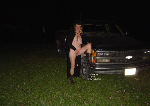 Pic #1*ca Feeling Sexy In A Car