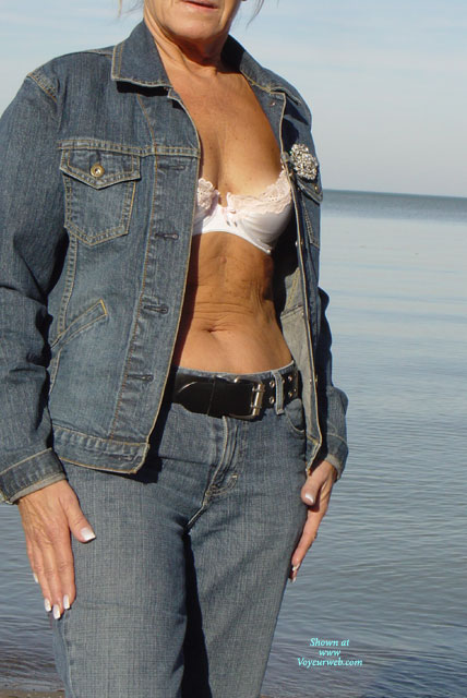 Pic #1Milf In Jeans