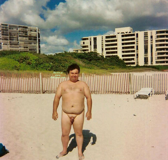 Pic #1Nudist