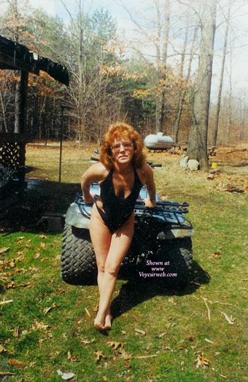 Pic #1 Grand Ma Linds  A Hunting