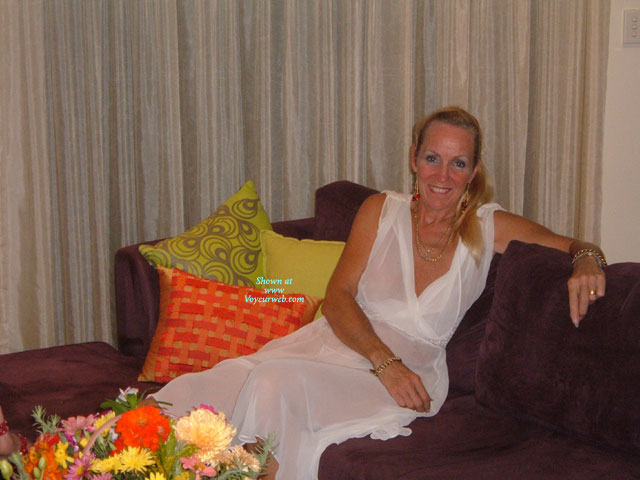 Pic #1 White Elegance