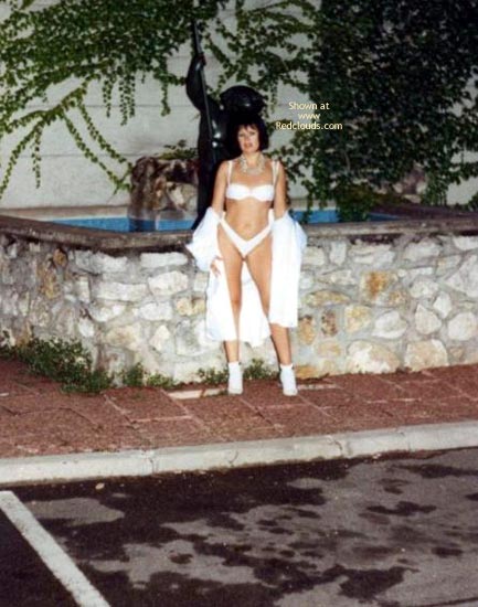 Pic #1Sonia Dans Les Rues 3