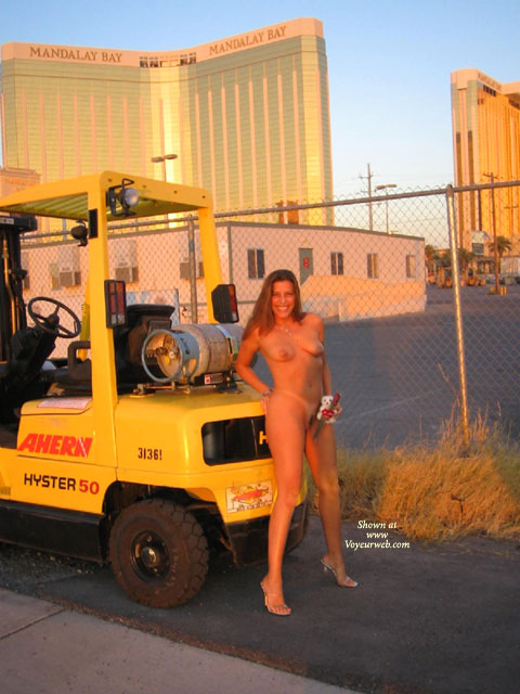 Pic #1 The Italian Girl