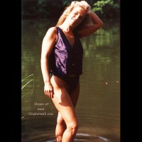 Candy's first nudes at the fishing pond >2<