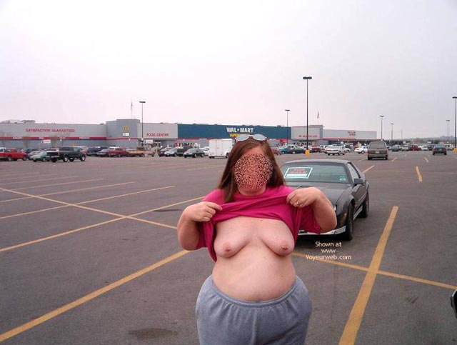 Pic #1Peaches Takes A Business Trip To Houston