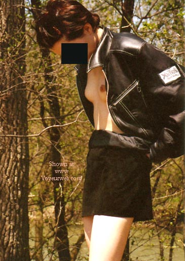 Pic #1Brunette from Ontario