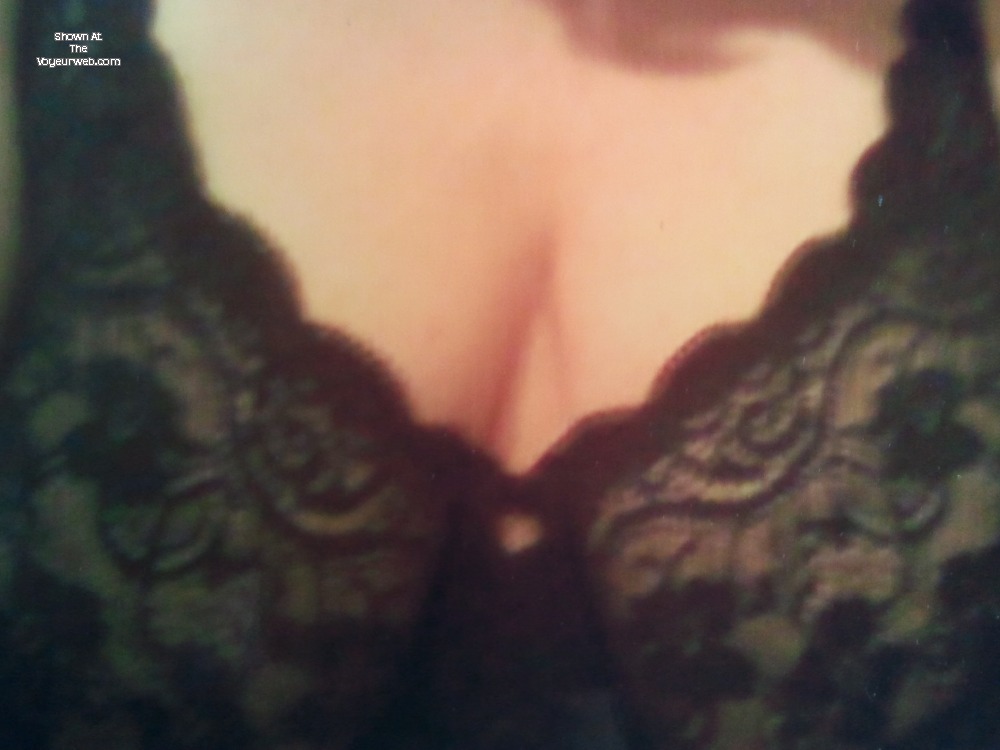Pic #1 Very large tits of my wife - forgetmenot