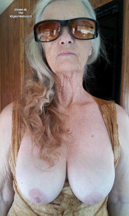 Pic #1 Large tits of my wife - ann d
