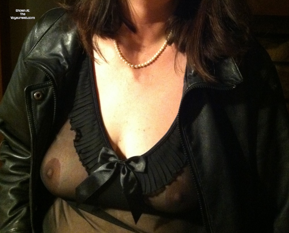 Pic #1 My medium tits - MilfRN