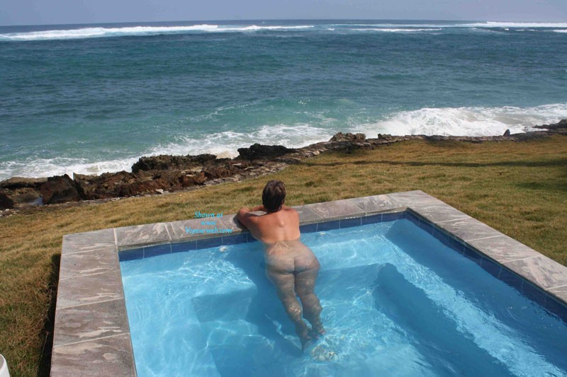 Pic #1Costa Rica Delight - Public Exhibitionist, Public Place