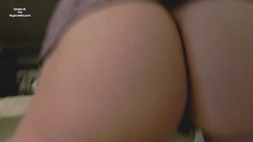 Pic #1 My wife's ass - mandy