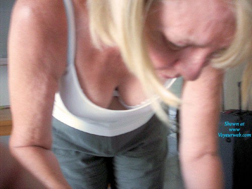 Pic #1Better Pics of Carole's Tits and Muff - Bush Or Hairy