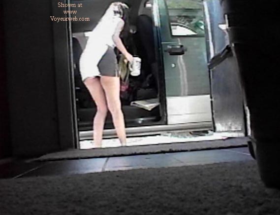 Pic #1Texas GF short skirt Part 2