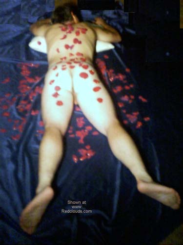 Pic #1M* Roses For The Ladies