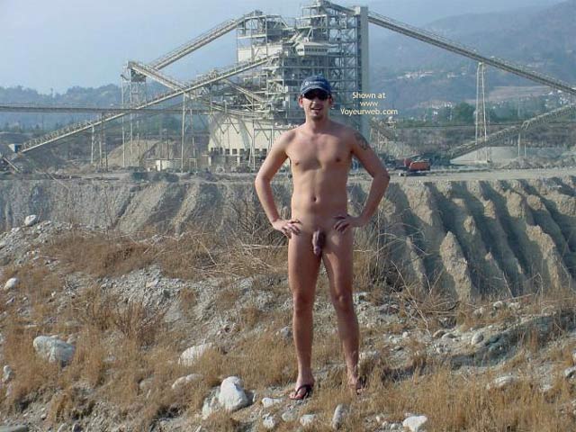 Pic #1M* Nude Around Town