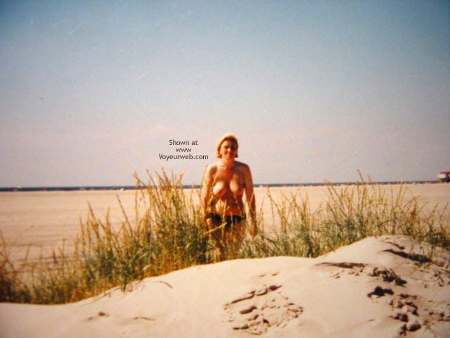 Pic #1 Sexy Mature On The Beach