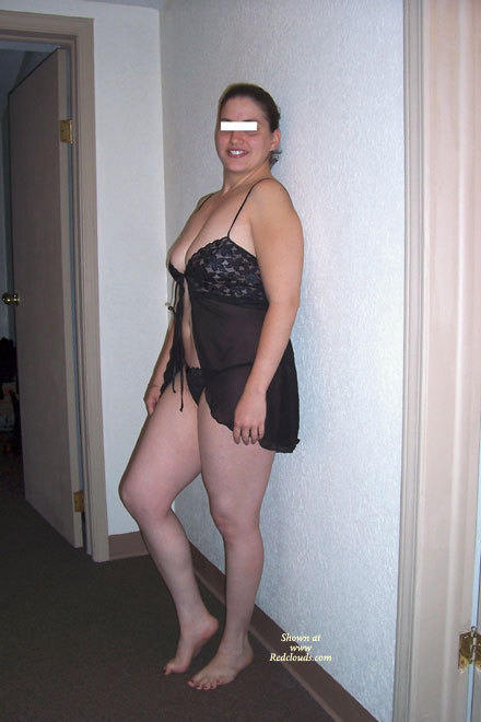 Pic #1SHY SWINGER