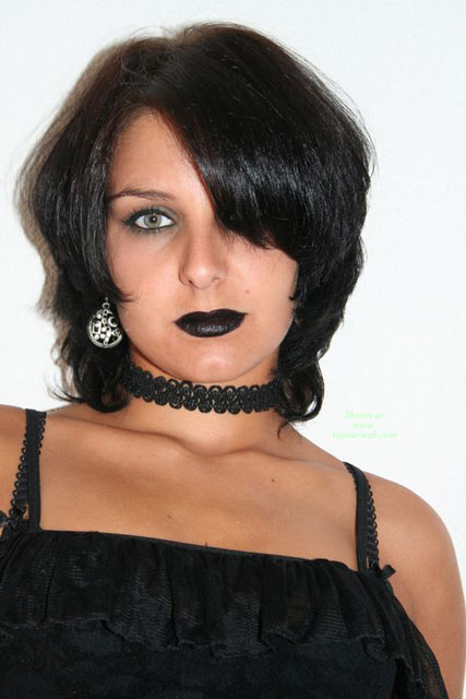 Pic #1Lilie : With Or Without ?