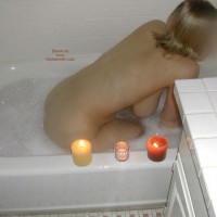Pic #1Minnesota Wife Takes A Bath