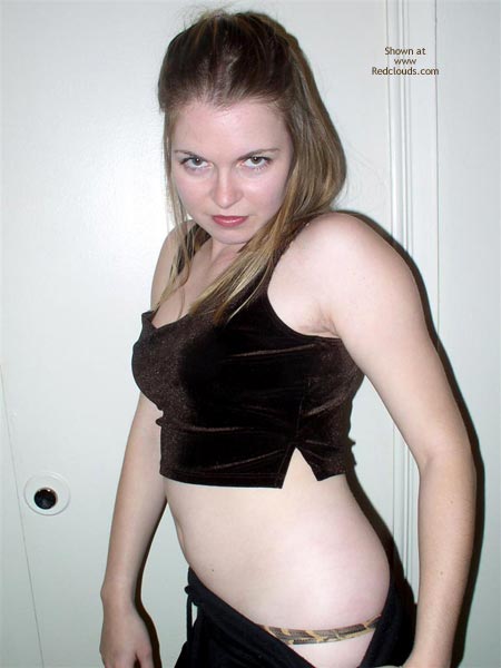 Pic #1Cynthia 19 - Good Girl Gone Bad