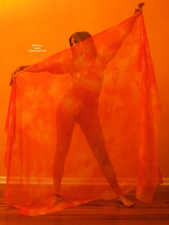 Pic #1Incandescent Tu
