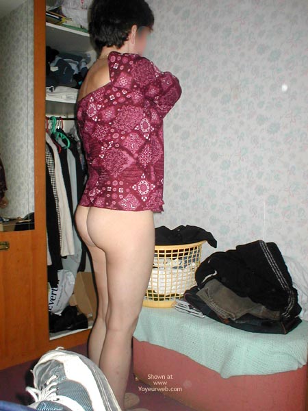 Pic #1She Has No Idea