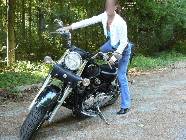 Pic #1Suki On The Bike (1st Time Contri)