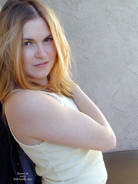 Pic #1Cynthia 19 Taking It Off