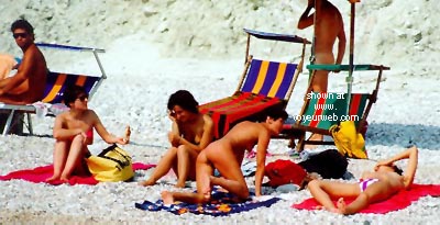 Pic #1Topless Around The World 5