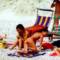 Topless Around The World 5