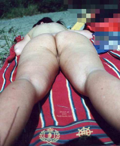 Pic #1Hot Italian Wife Close Up Ass and Pussy