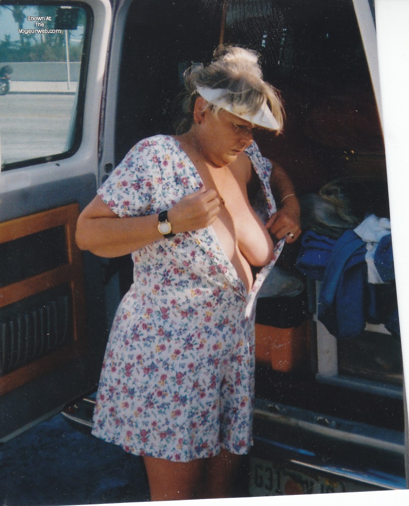 Pic #1 My medium tits - marie