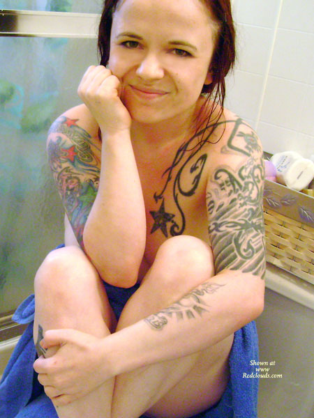 Pic #1Tattooed Helen Lotions Up