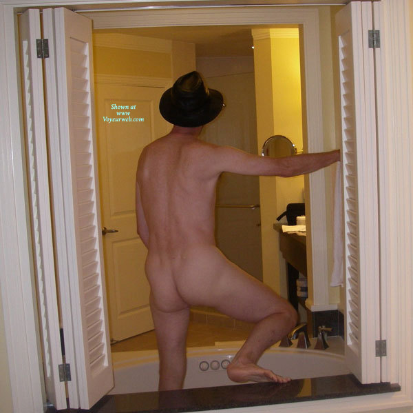 Pic #1M* Brink, Hotel Tub