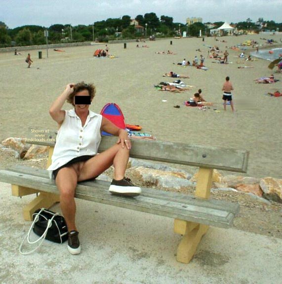 Pic #1Beautiful Bi-Lady, On Vacation