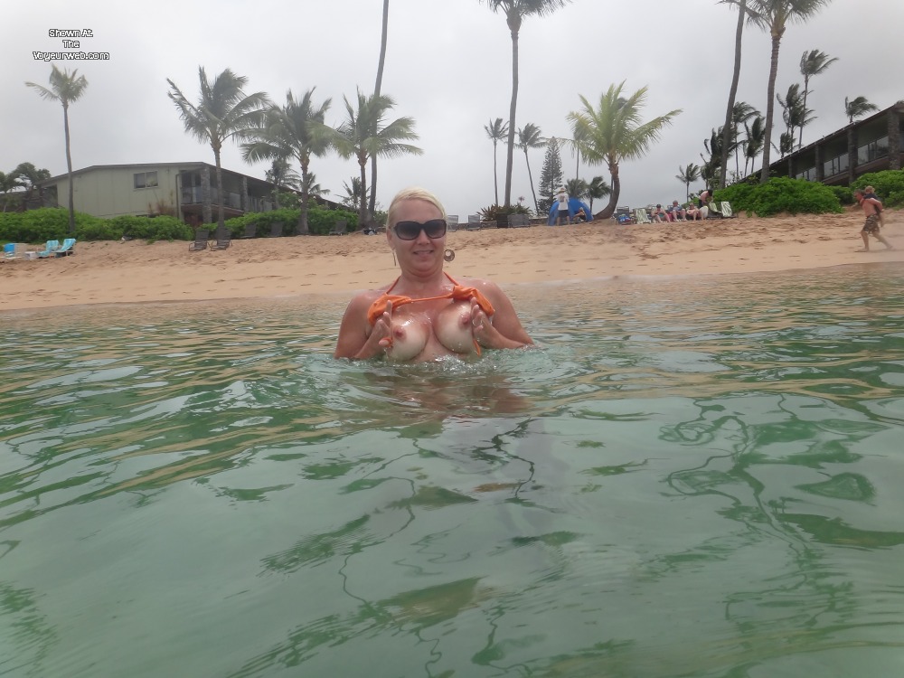 Pic #1 Large tits of my wife - Kande