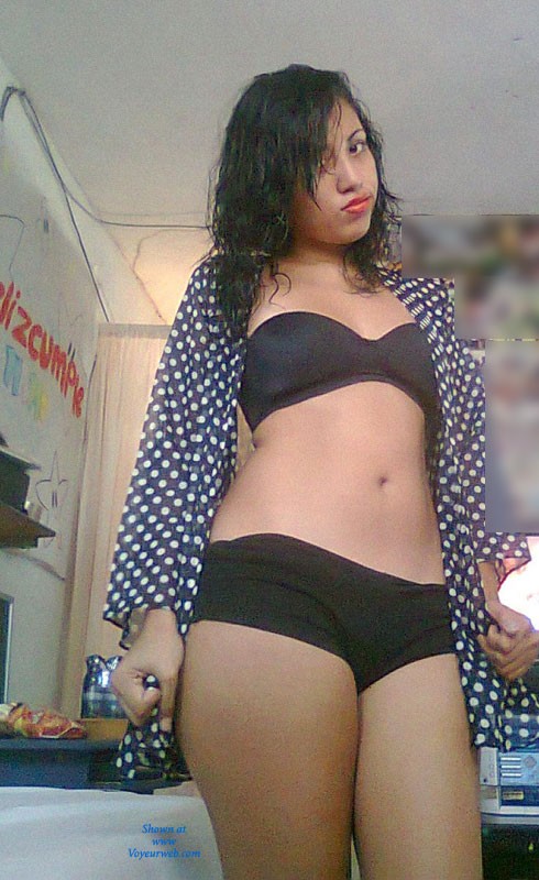 Pic #1 Una Tarde Especial - Brunette, Lingerie, Young Woman