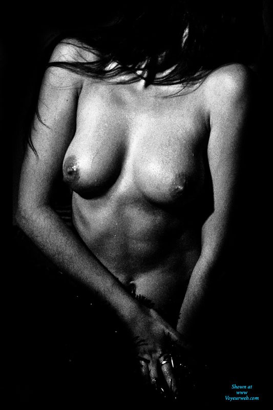 Pic #1 Rica - Brunette, Medium Tits, Shaved