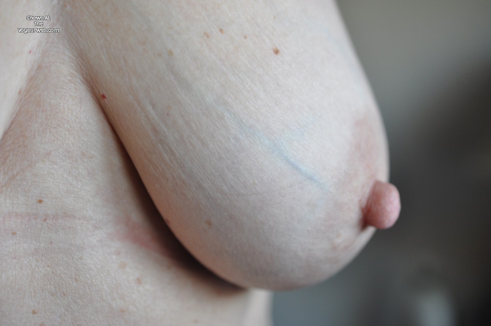 Pic #1 Medium tits of my wife - Diana