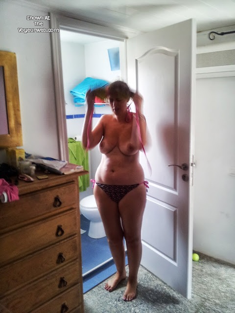 Pic #1 Large tits of my wife - Vanmonet