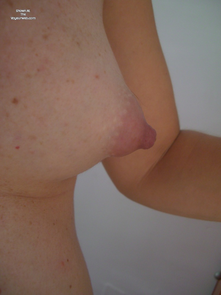 Pic #1 Medium tits of my wife - Geraldine