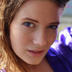 Pic #1Nude Amateur:&nbsp;Looking For An Audience