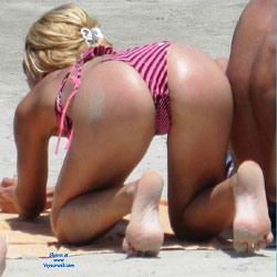 Pic #1 2 Copines  la Plage - Beach, Bikini Voyeur