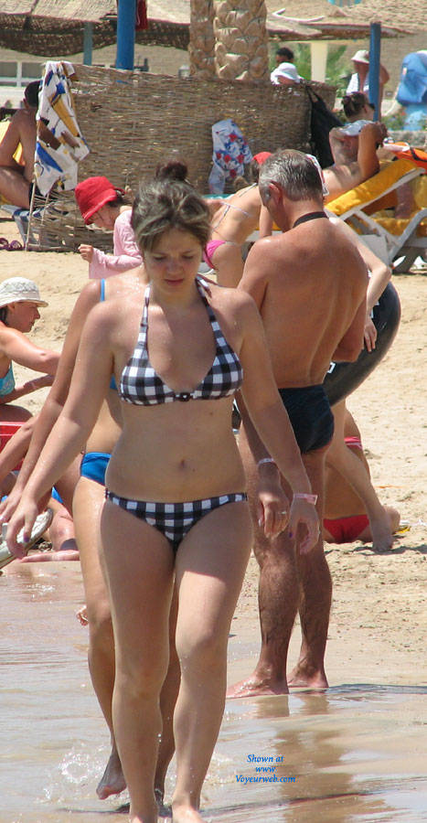Pic #1Egypt Beach Girls - Beach, Bikini Voyeur
