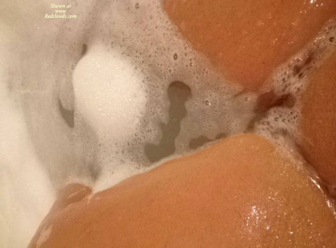 Pic #1Wetness - Close-ups