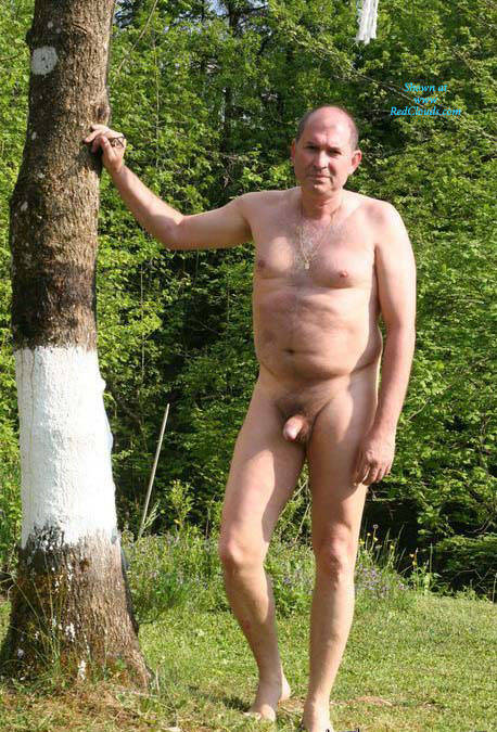 Pic #1M* Nude In The Garden
