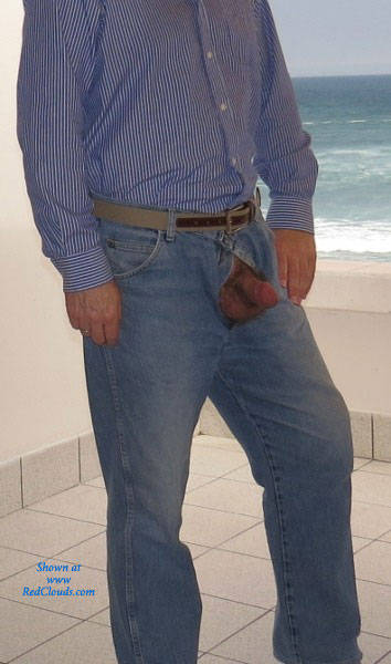 Pic #1M* A Bird On The Balcony