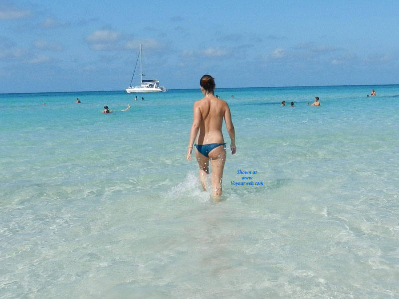 Pic #1My Girlfriend Love Topless Beach 2 - Beach, Gf